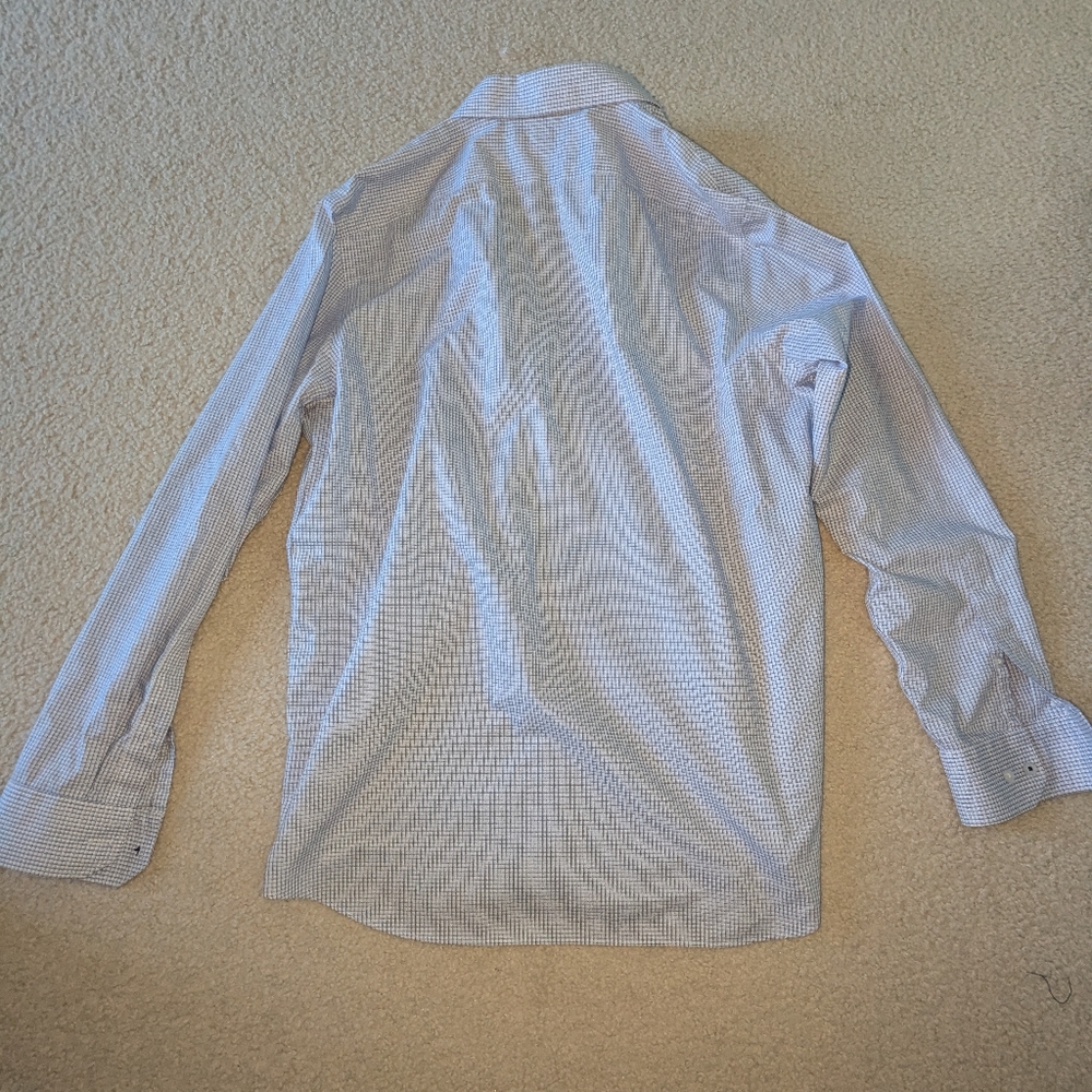 Banana Republic Men's Button Down Shirt - Picture 8 of 8